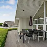 18 With Hot Tub Casa de Férias Nordborg