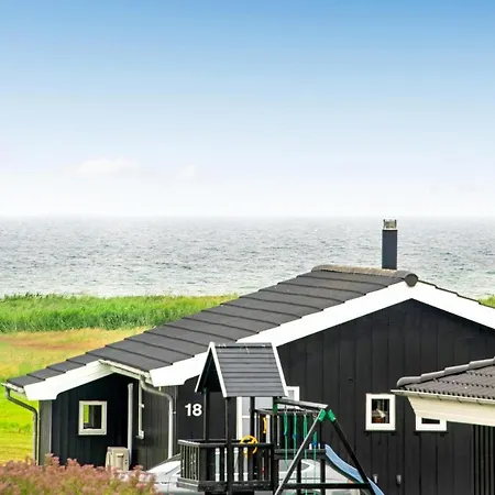 18 With Hot Tub Casa de Férias Nordborg