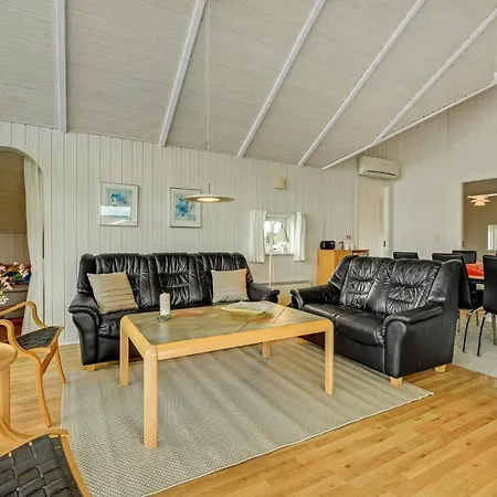 18 With Hot Tub بيت للعطل نُوابورغ